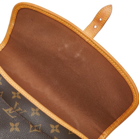 LOUIS VUITTON Authentic Brown Monogram Leather Shoulder Bag - Picture 9 of 14